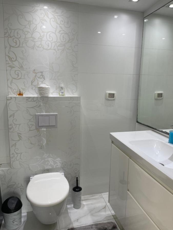 Amazing Suite On The Sea-סוויטה מדהימה על הים Bat Yam Eksteriør bilde